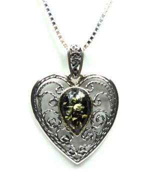 Vakkert stort ornamentert hjertesmykke i sølv med ekte rav